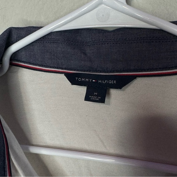 Tommy Hilfiger Striped Long Sleeve Size Medium - Picture 3 of 3